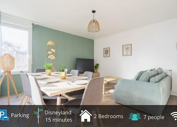 Le Prague - Parking - Disneyland - Balcon