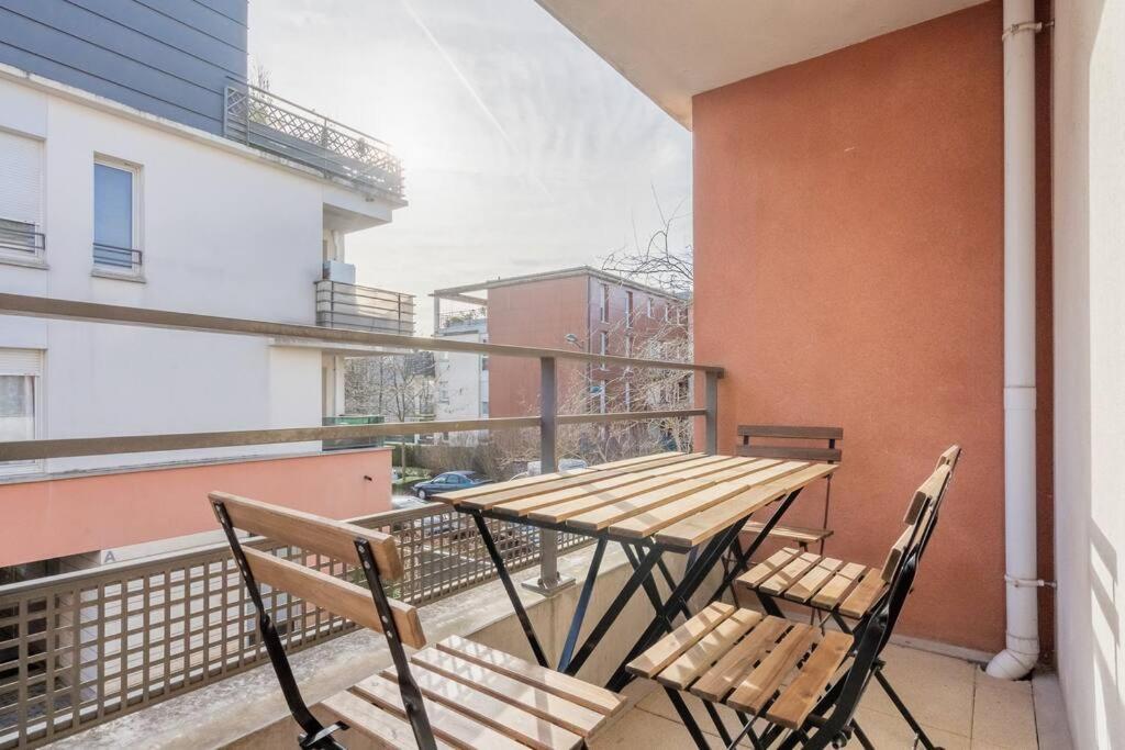 Le Prague - Parking - Disneyland - Balcon Apartment